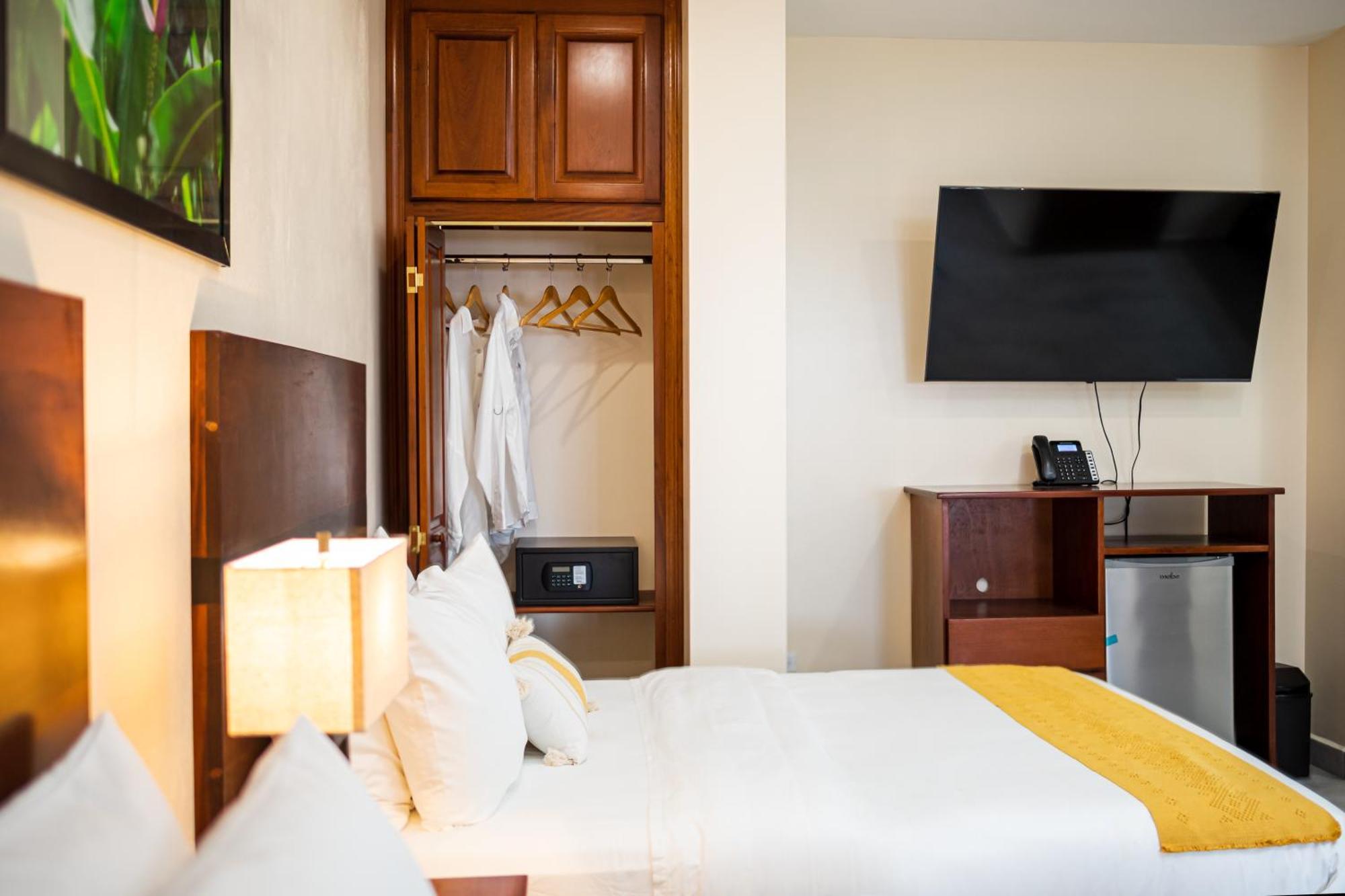 The West House Boutique Hotel ซานอิกนาซิโอ ภายนอก รูปภาพ
